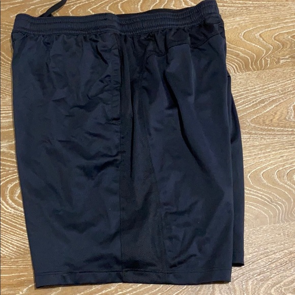 Under Armor Training shorts - Picture 5 of 7